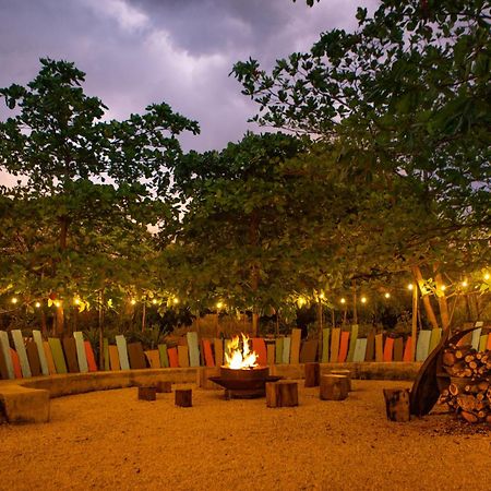 Latica Lodge Playa Negra Exterior photo